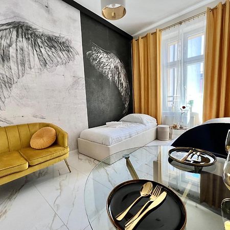 Art Apartments Warszawska 21 คาโตวีตเซ ภายนอก รูปภาพ