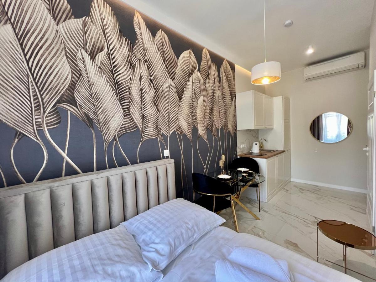 Art Apartments Warszawska 21 คาโตวีตเซ ภายนอก รูปภาพ
