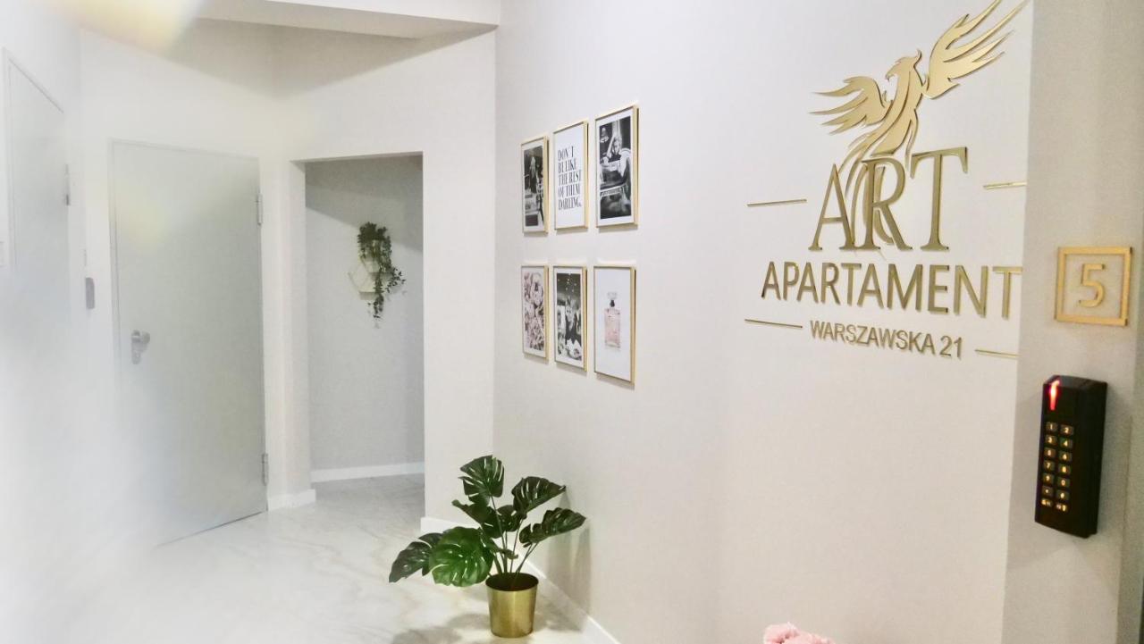 Art Apartments Warszawska 21 คาโตวีตเซ ภายนอก รูปภาพ