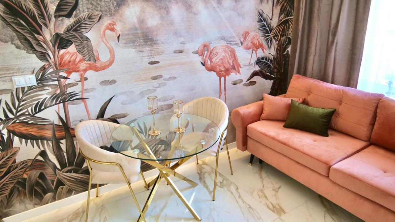 Art Apartments Warszawska 21 คาโตวีตเซ ภายนอก รูปภาพ
