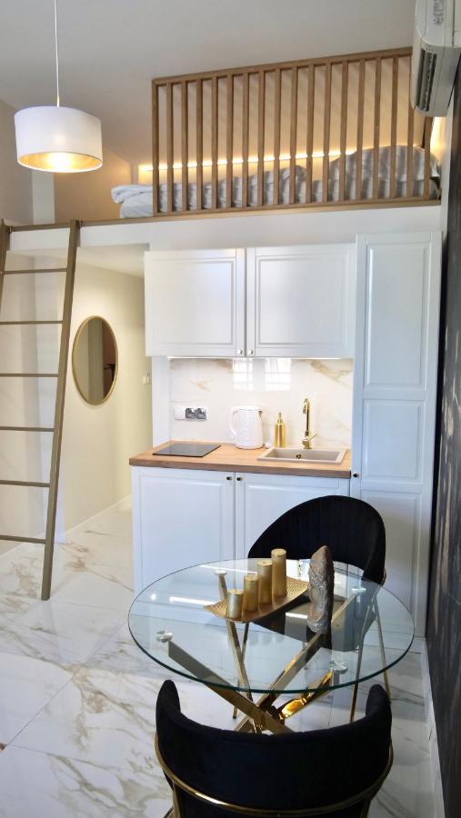 Art Apartments Warszawska 21 คาโตวีตเซ ภายนอก รูปภาพ
